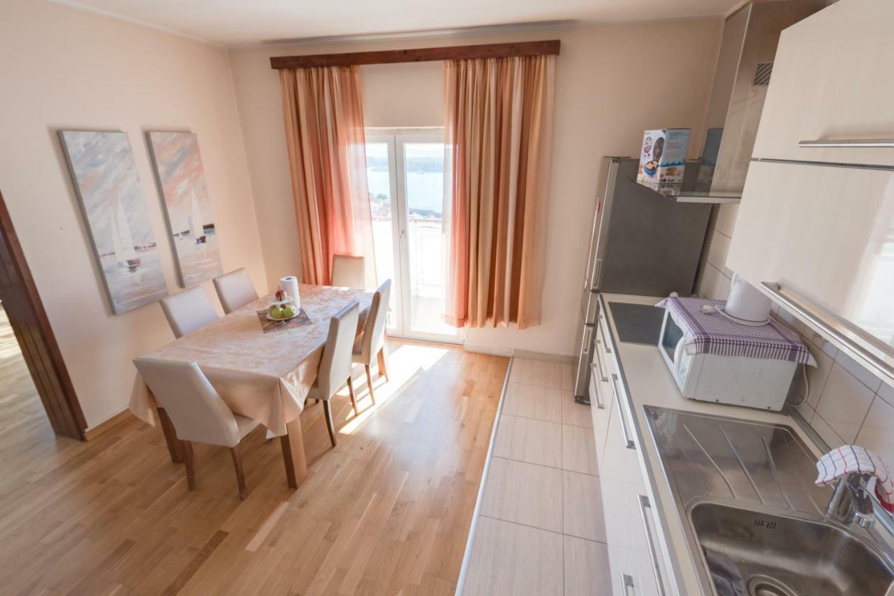 Lara Apartment Шибеник Экстерьер фото
